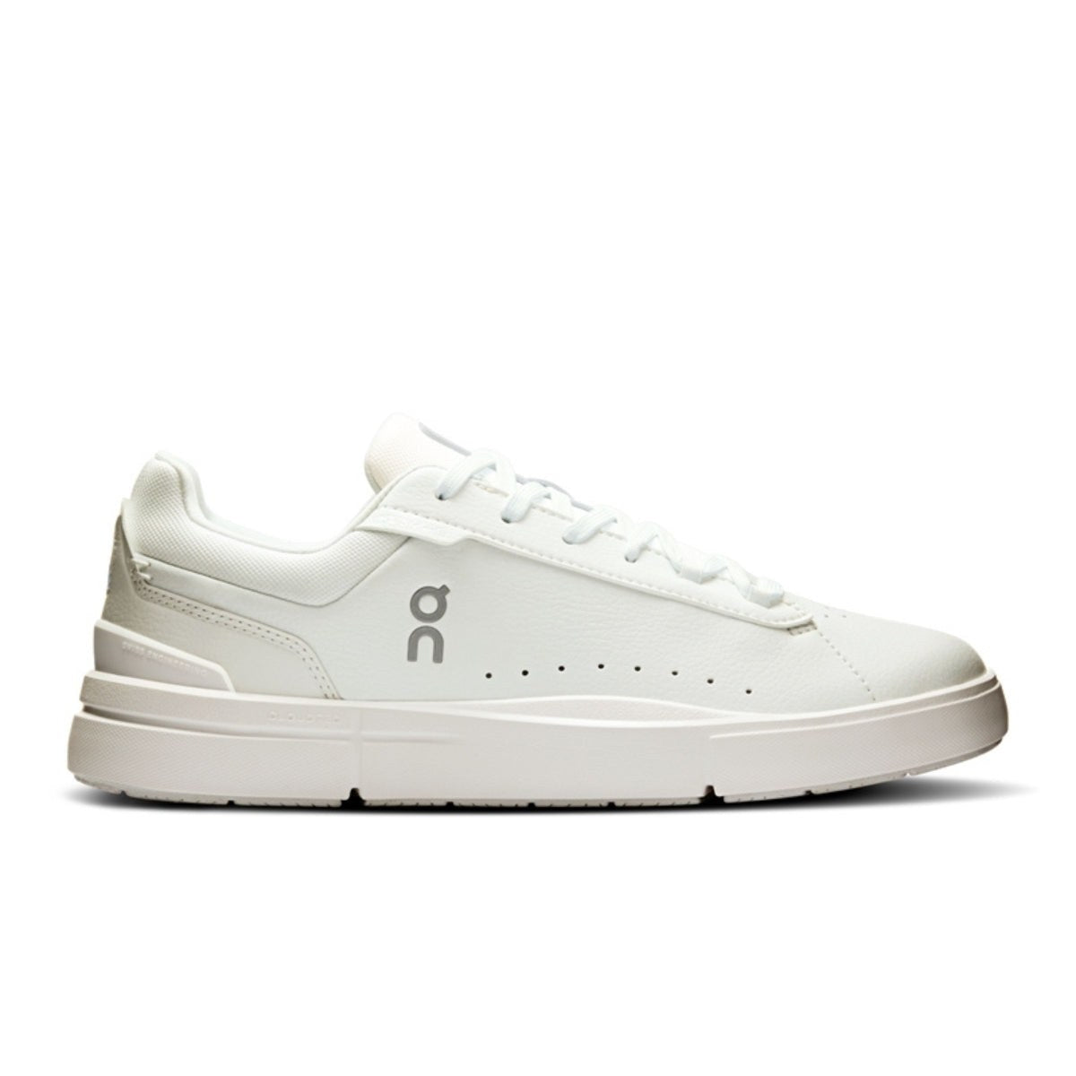 On Running The Roger Advantage Running Shoe - Women's